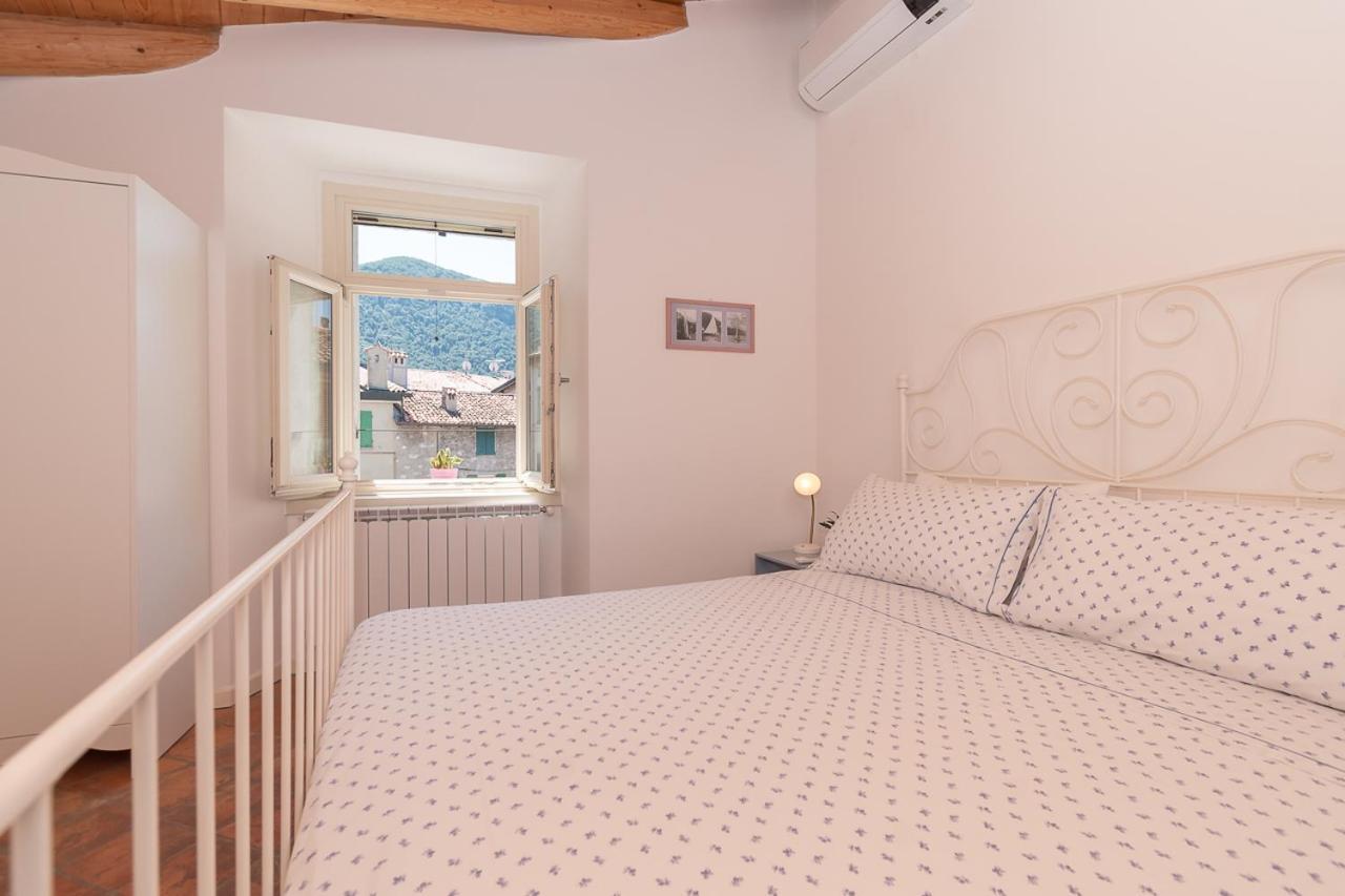 La Piazzetta Apartment อีเซโอ ภายนอก รูปภาพ